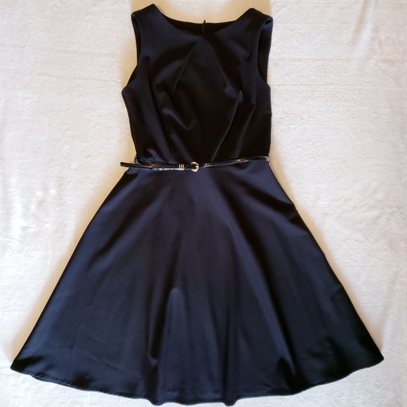 Alyx Dresses & Skirts - Alyx formal black dress size 4